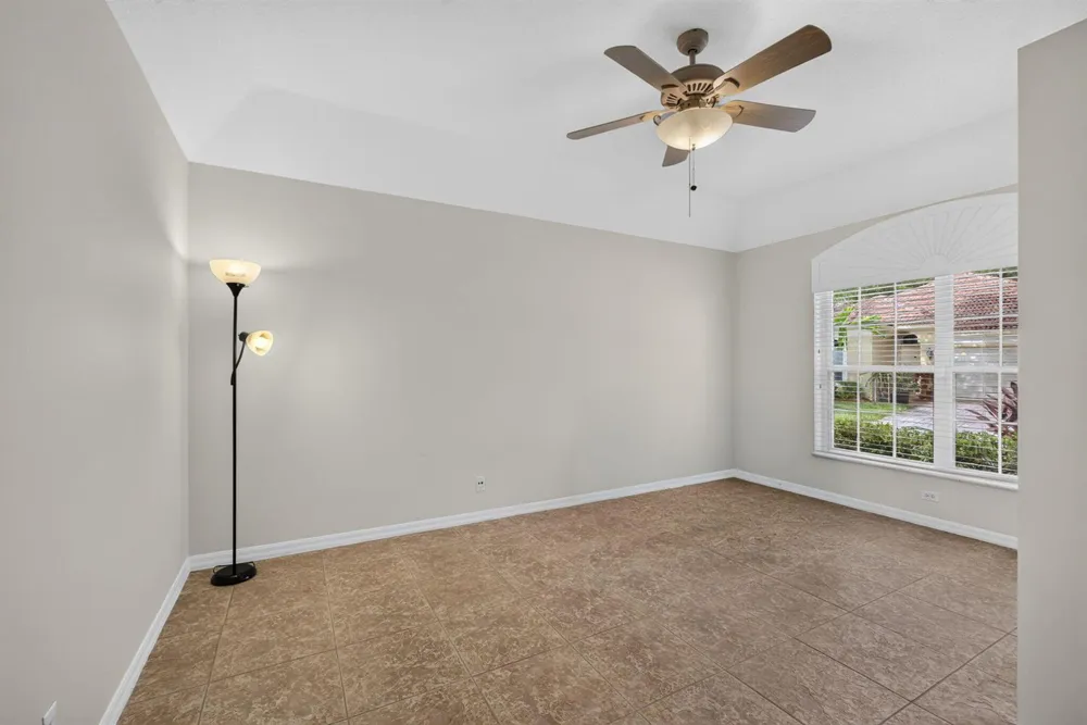 8058 Via Hacienda Riviera Beach, FL 33418