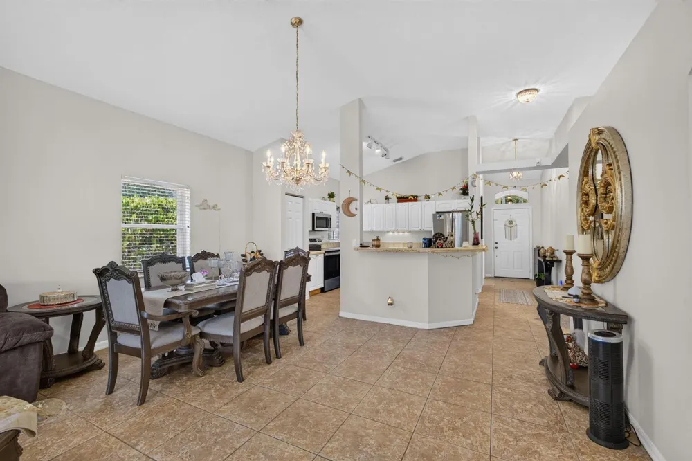 8058 Via Hacienda Riviera Beach, FL 33418
