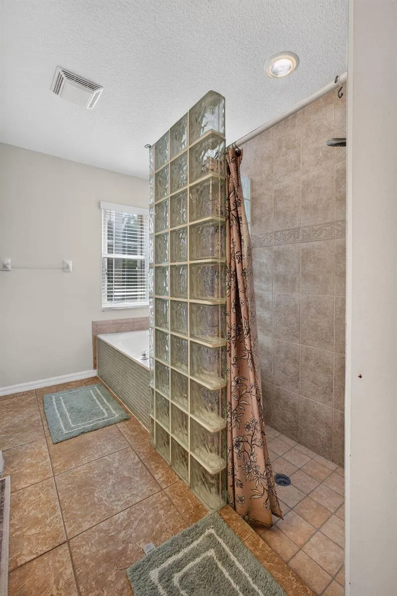 8058 Via Hacienda Riviera Beach, FL 33418