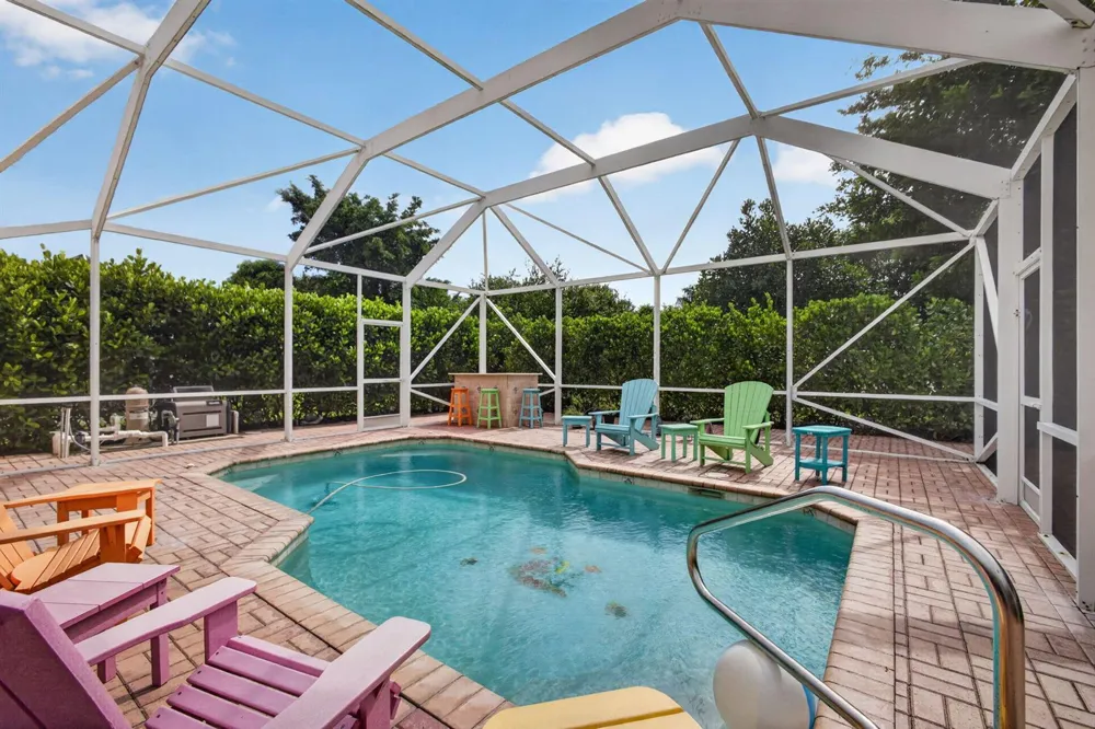 8058 Via Hacienda Riviera Beach, FL 33418