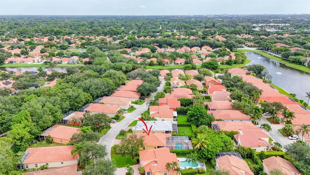 8058 Via Hacienda Riviera Beach, FL 33418