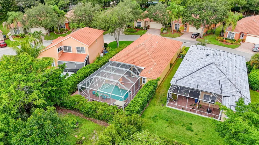 8058 Via Hacienda Riviera Beach, FL 33418