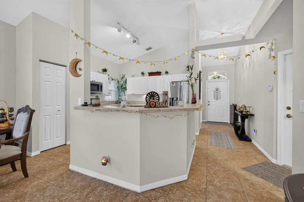 8058 Via Hacienda Riviera Beach, FL 33418