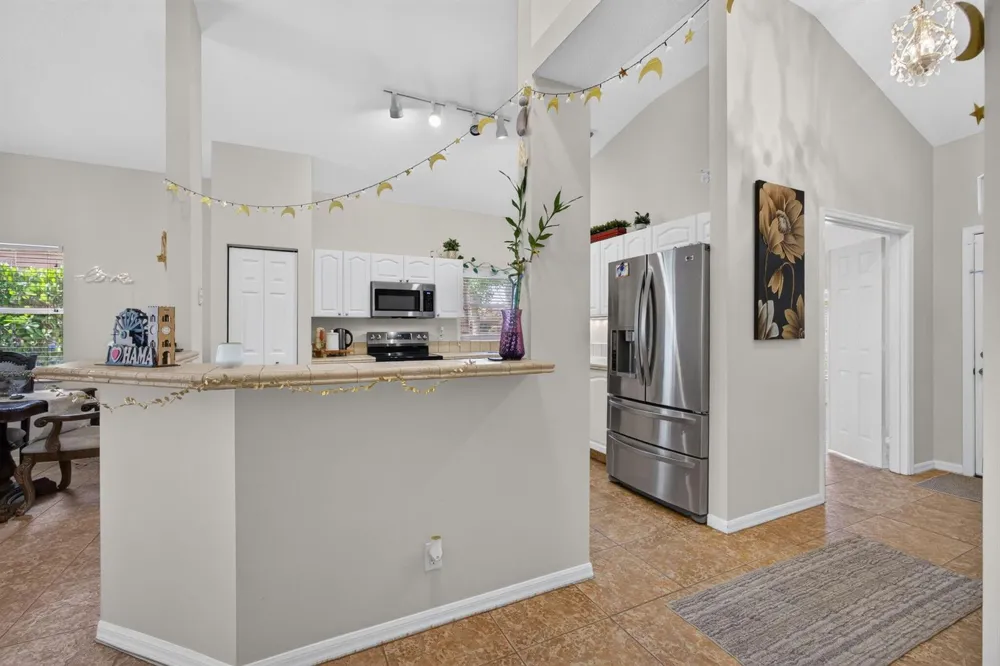 8058 Via Hacienda Riviera Beach, FL 33418