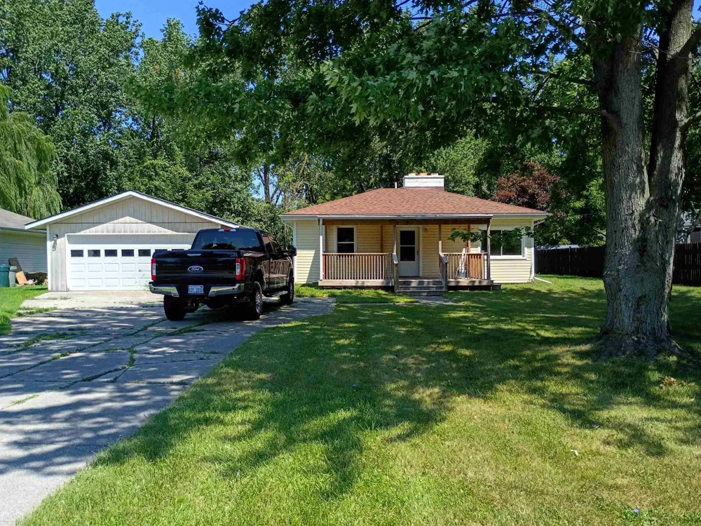 206 Degurse Avenue Marine City City, MI 48039