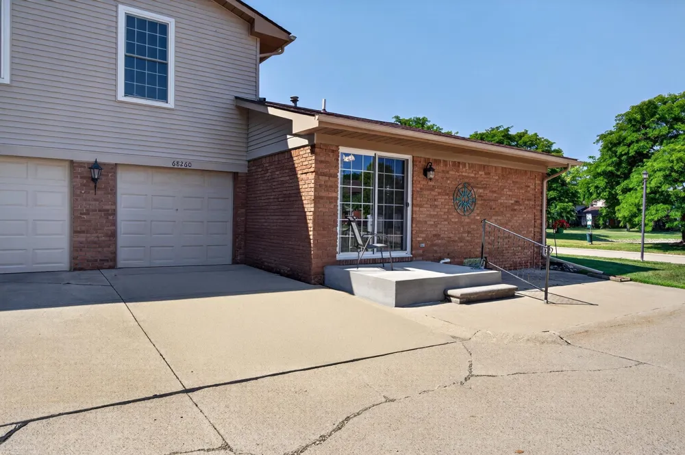 68260 Rosewood Lane Richmond City, MI 48062
