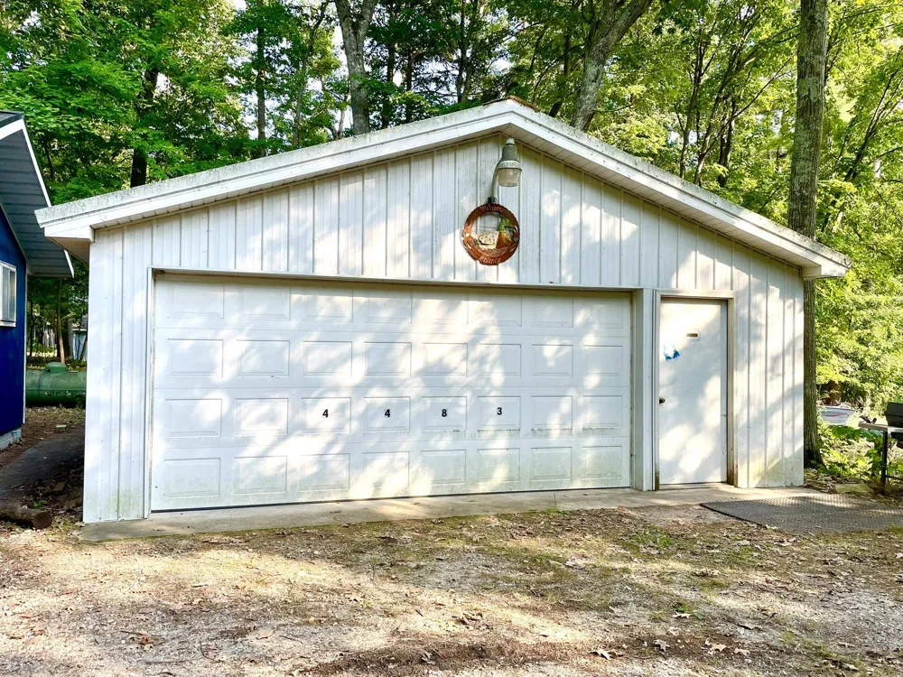 4483 Hickory Avenue Lake Township, MI 49640