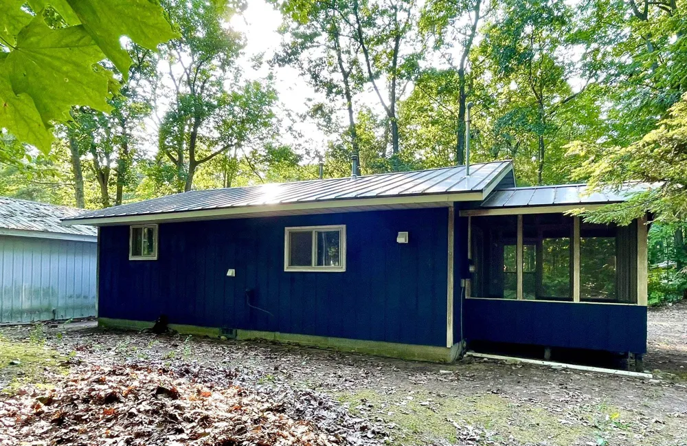 4483 Hickory Avenue Lake Township, MI 49640