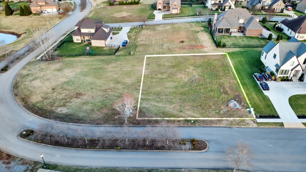 2569 Stone Manor Way Clarksville, TN 37043