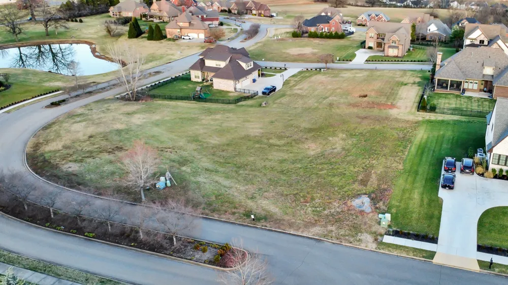 2569 Stone Manor Way Clarksville, TN 37043