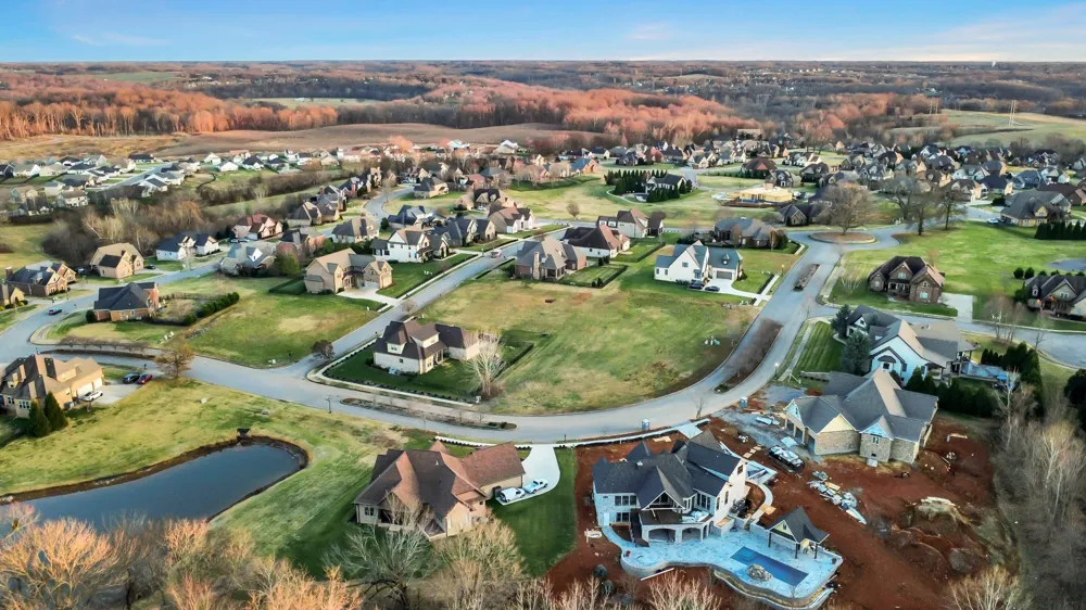 2569 Stone Manor Way Clarksville, TN 37043