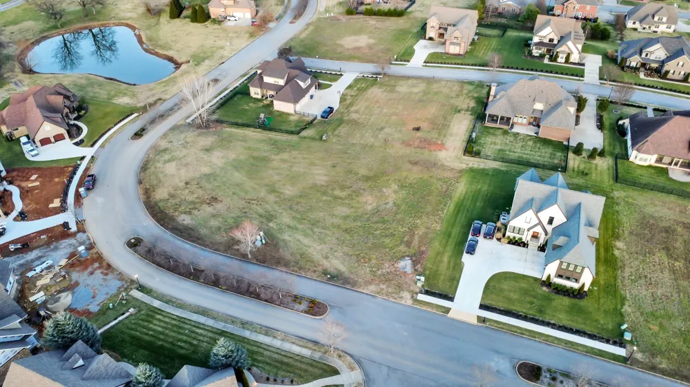 2569 Stone Manor Way Clarksville, TN 37043