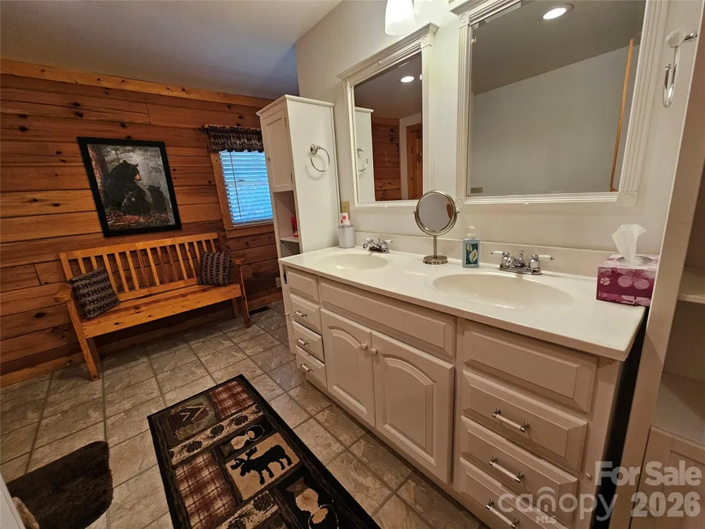 194 Long Ridge Drive Lake Lure, NC 28746