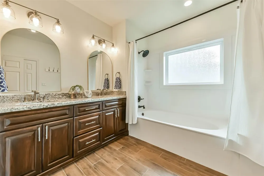 429 Jeanie Lynne Circle Tiki Island, TX 77554
