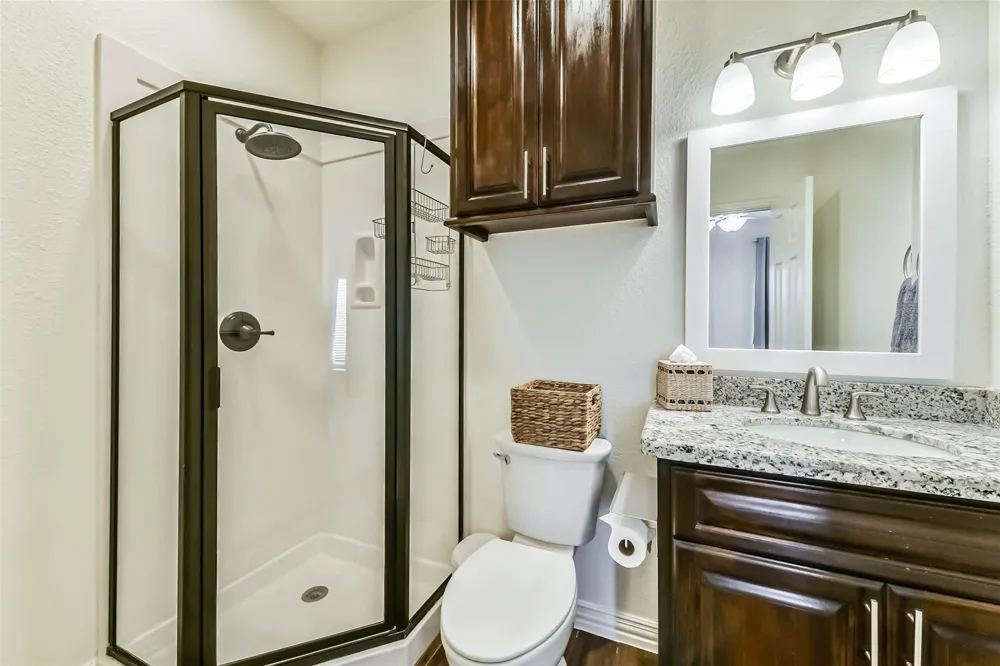 429 Jeanie Lynne Circle Tiki Island, TX 77554