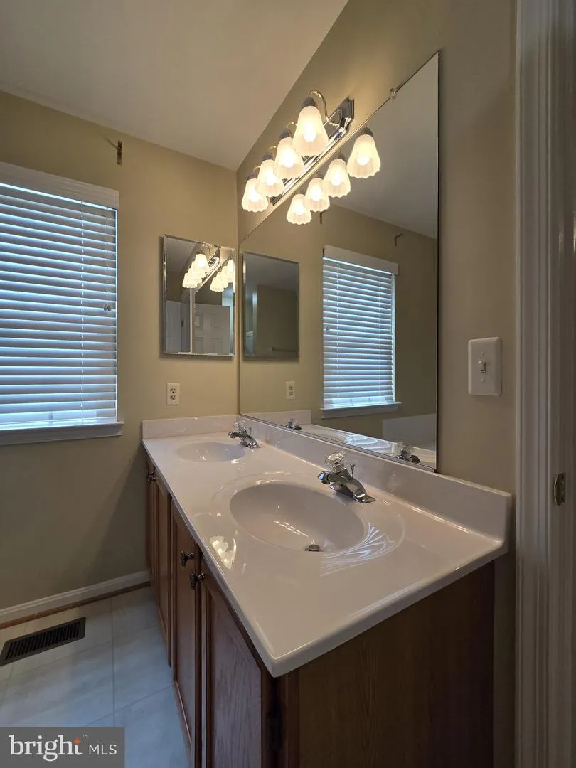 11213 HERON PLACE Waldorf, MD 20603