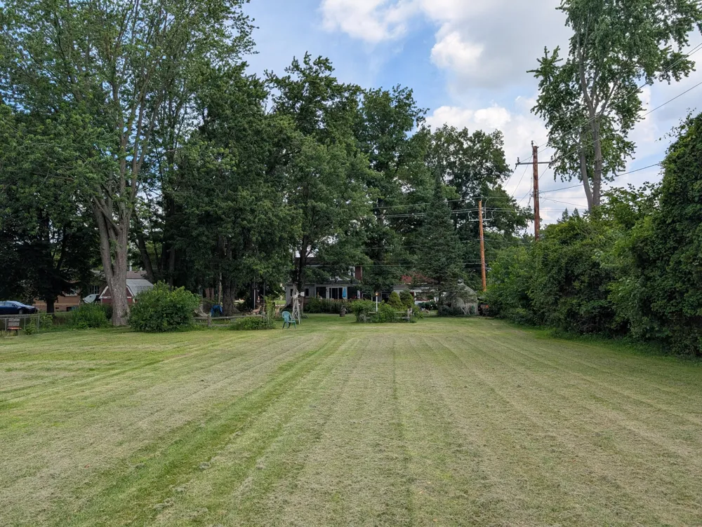 26137 Joy Road Dearborn Heights, MI 48127