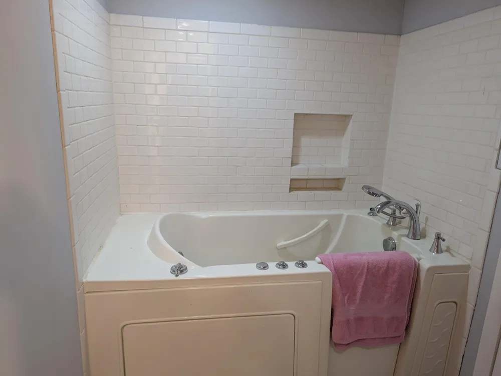 26137 Joy Road Dearborn Heights, MI 48127