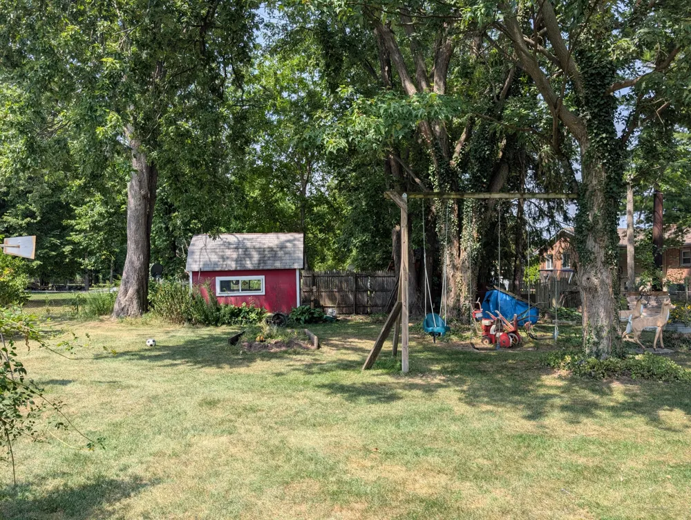 26137 Joy Road Dearborn Heights, MI 48127