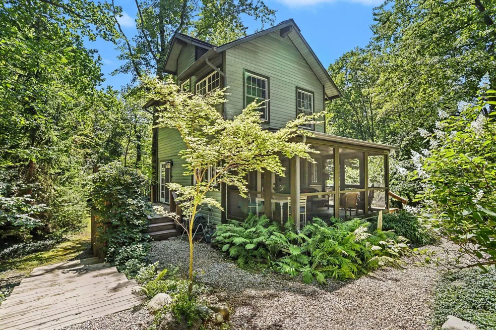 6650 Pine Lane Sawyer, MI 49125