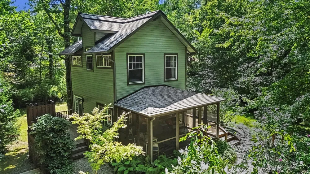 6650 Pine Lane Sawyer, MI 49125