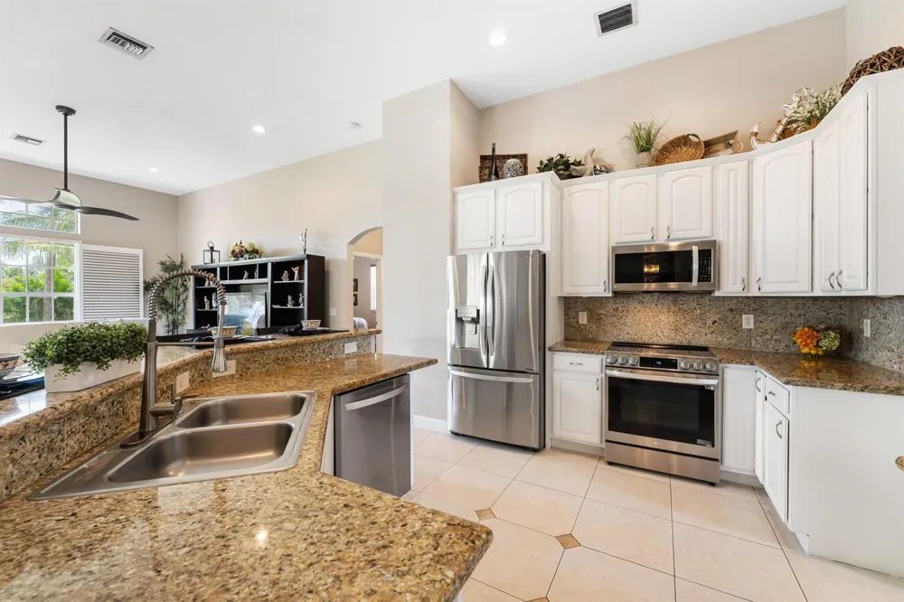 14042 88th Place Loxahatchee, FL 33470