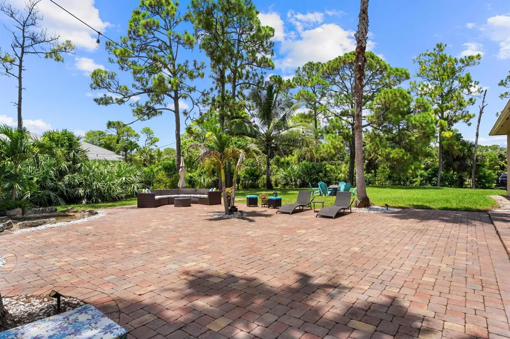 14042 88th Place Loxahatchee, FL 33470