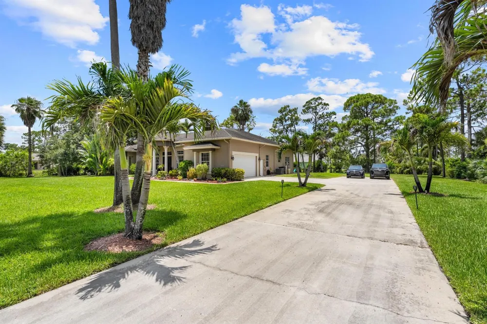 14042 88th Place Loxahatchee, FL 33470
