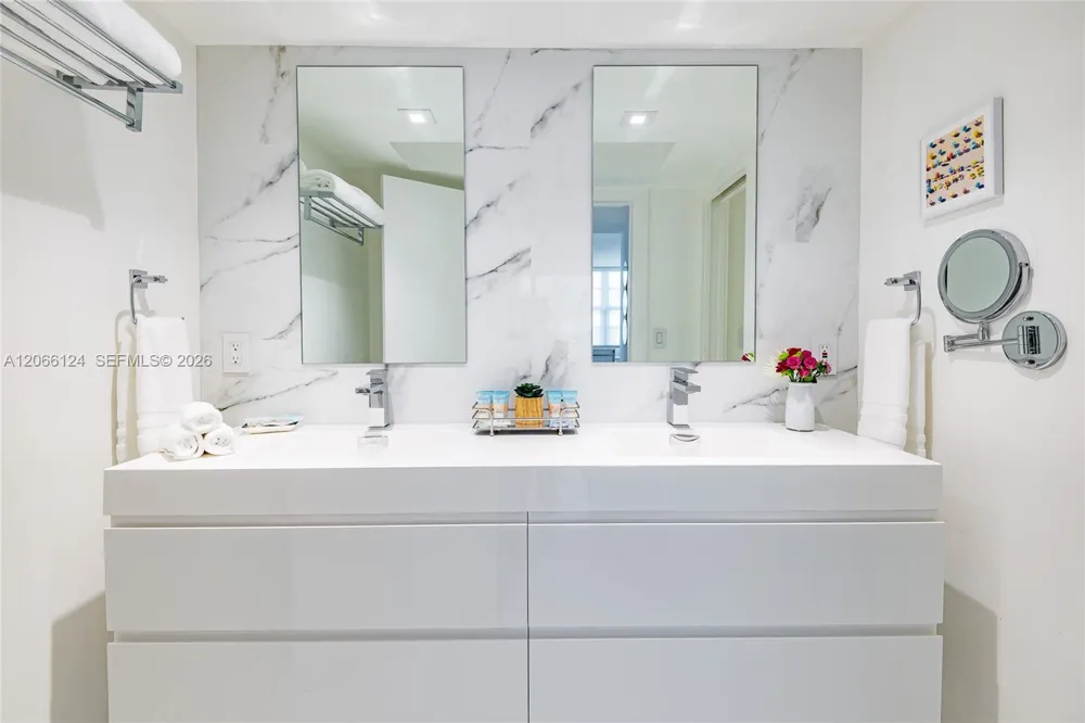 6917 Collins Ave #720 Miami Beach, FL 33141