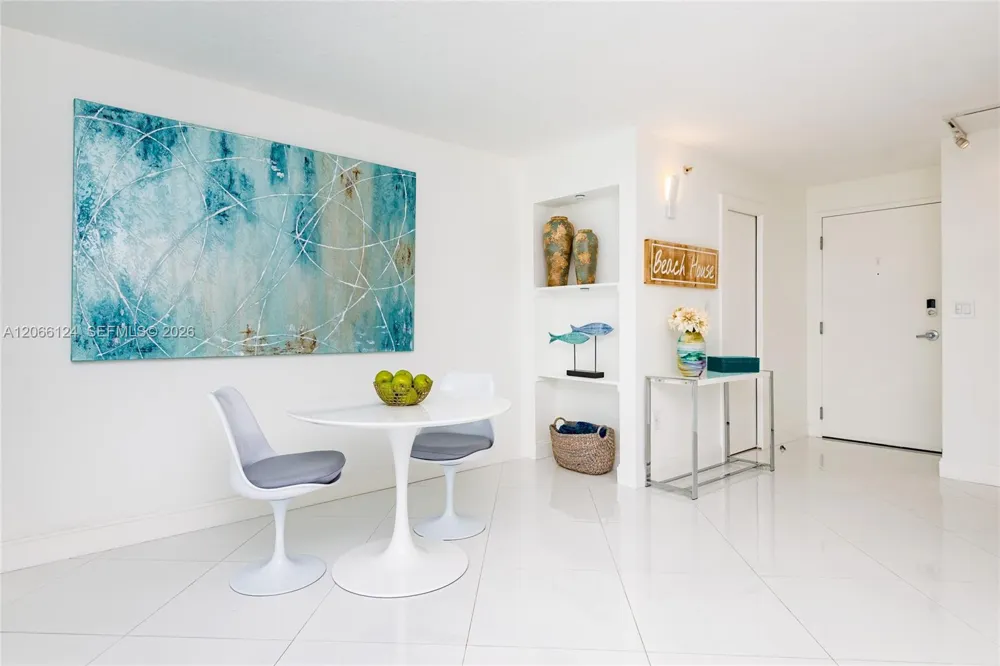 6917 Collins Ave #720 Miami Beach, FL 33141