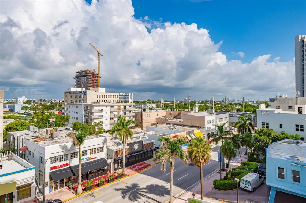 6917 Collins Ave #720 Miami Beach, FL 33141