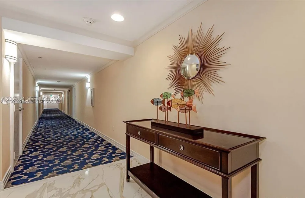 6917 Collins Ave #720 Miami Beach, FL 33141