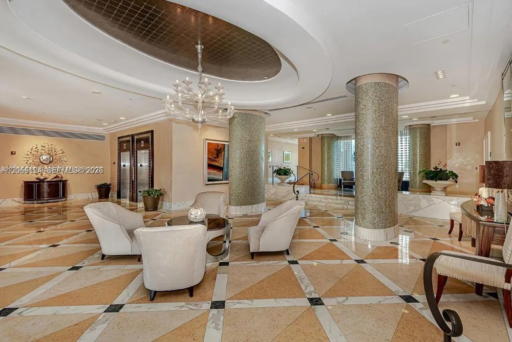 6917 Collins Ave #720 Miami Beach, FL 33141