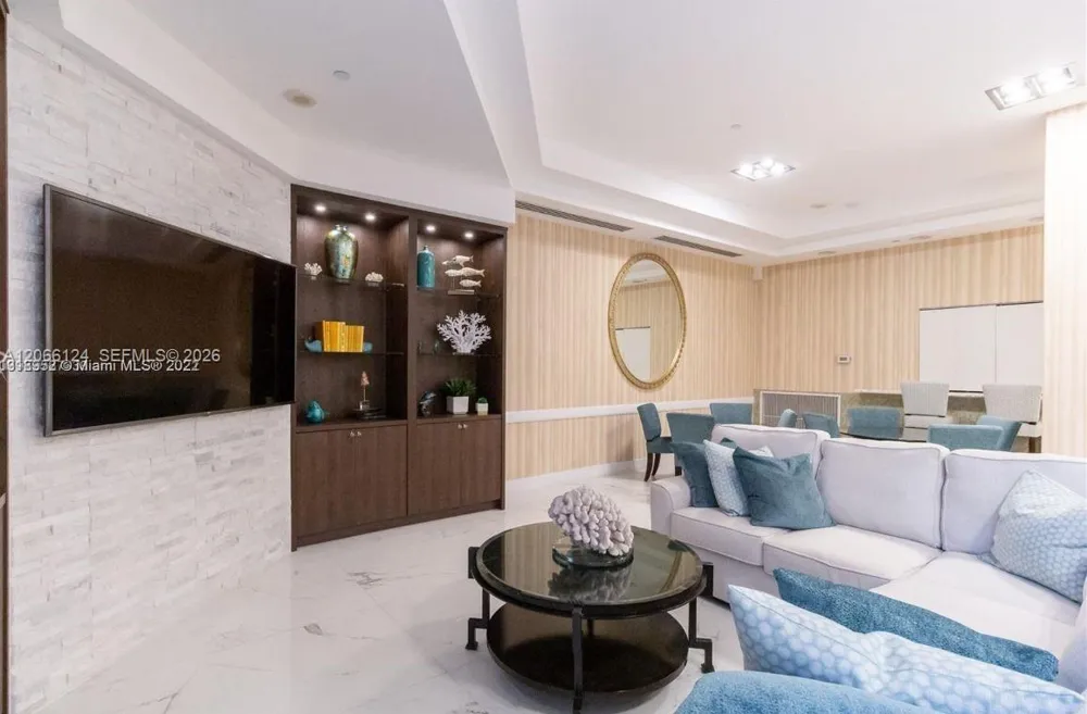 6917 Collins Ave #720 Miami Beach, FL 33141