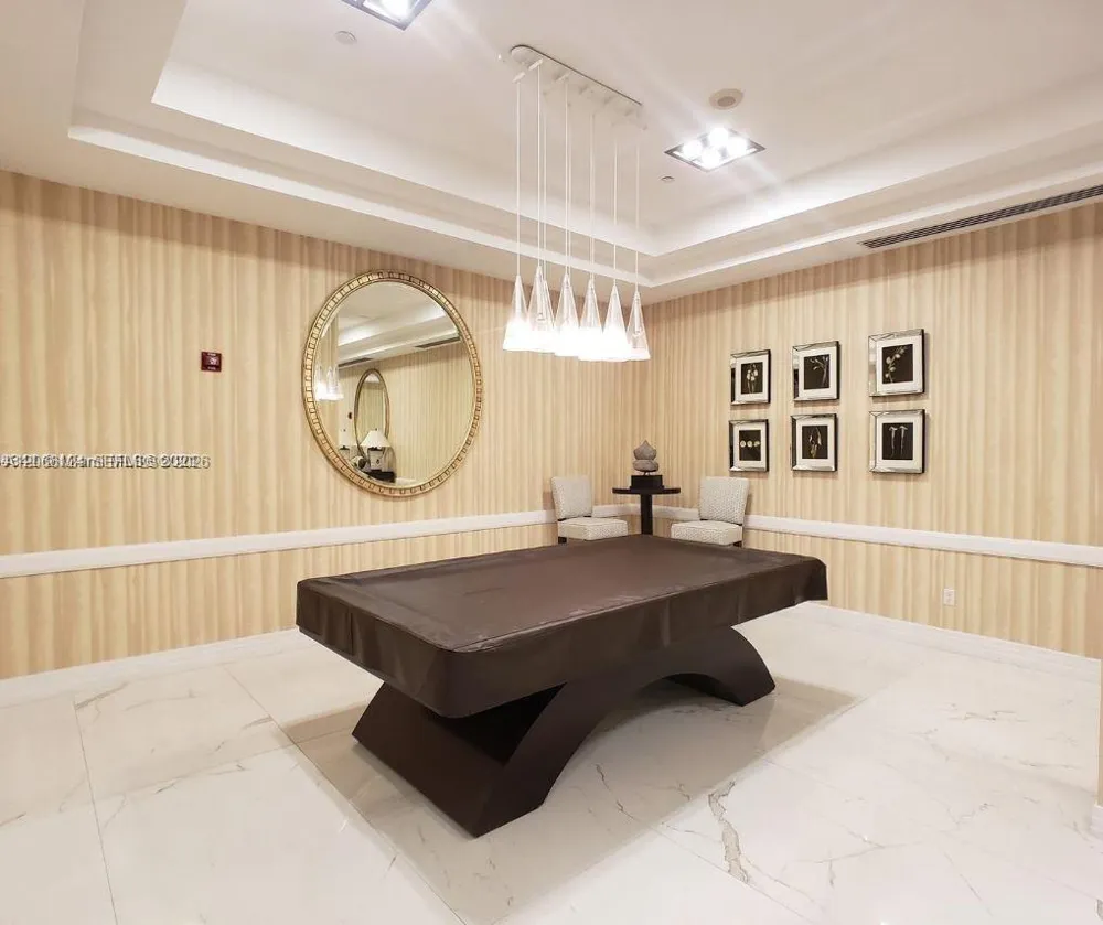 6917 Collins Ave #720 Miami Beach, FL 33141