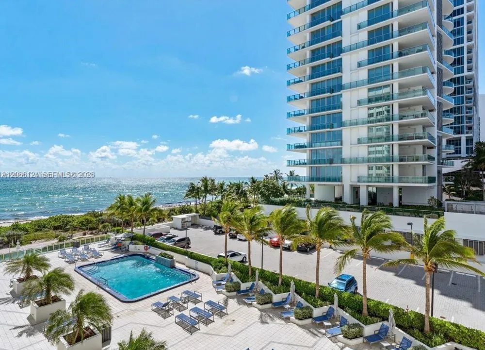 6917 Collins Ave #720 Miami Beach, FL 33141