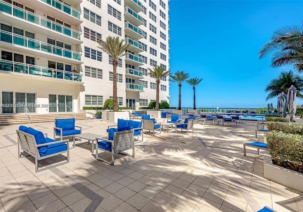 6917 Collins Ave #720 Miami Beach, FL 33141