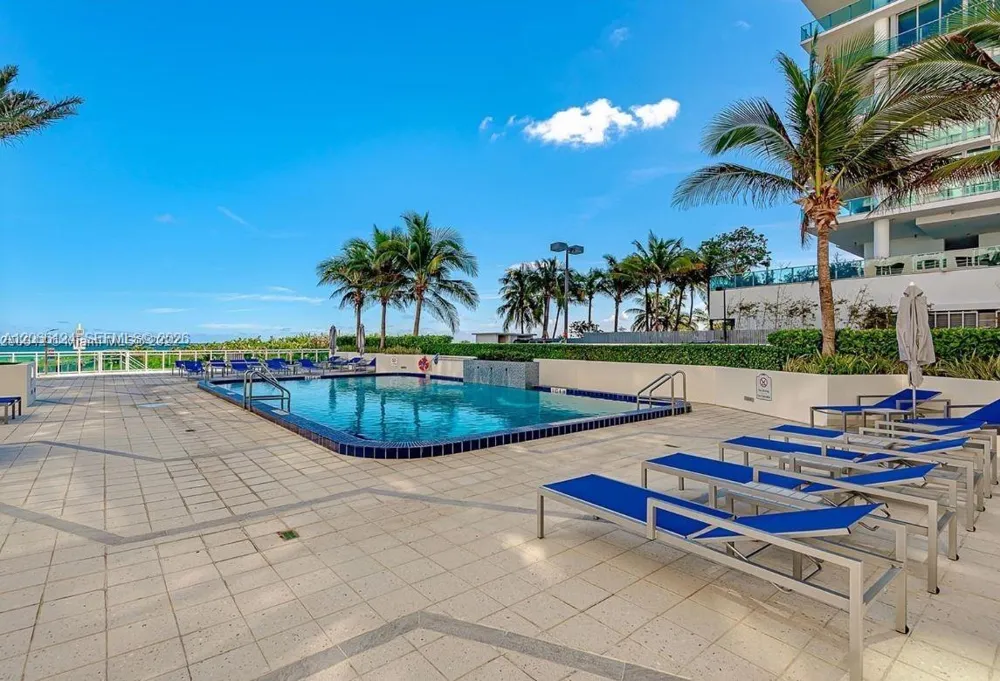 6917 Collins Ave #720 Miami Beach, FL 33141