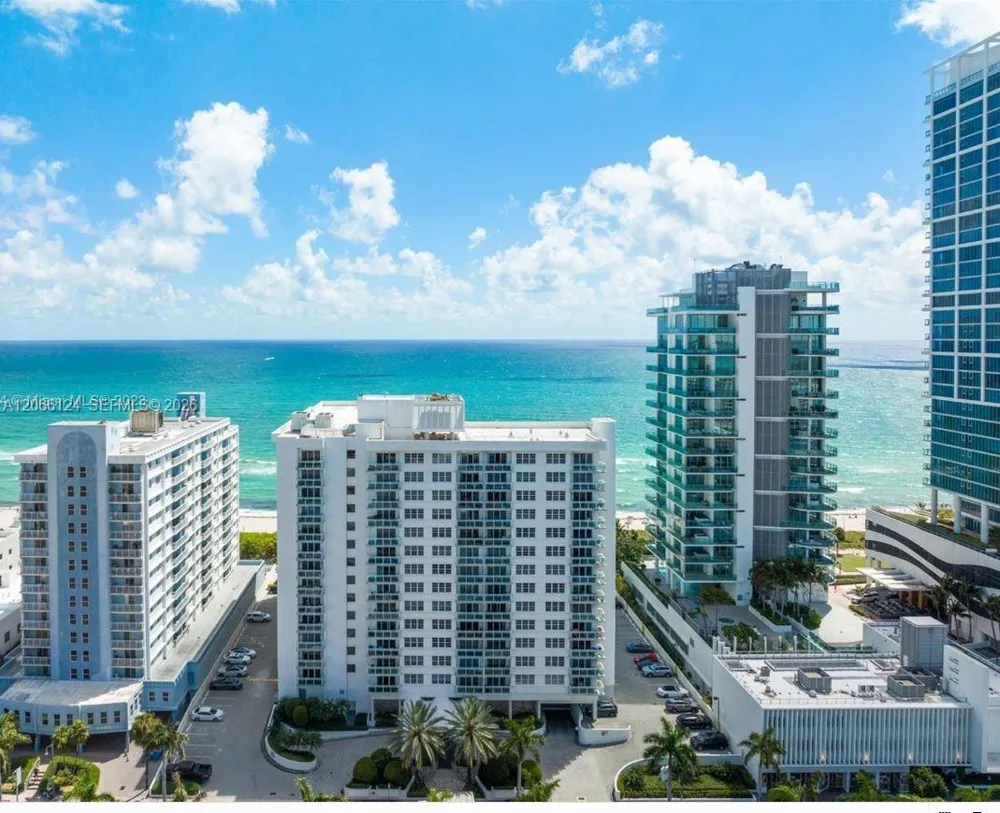6917 Collins Ave #720 Miami Beach, FL 33141