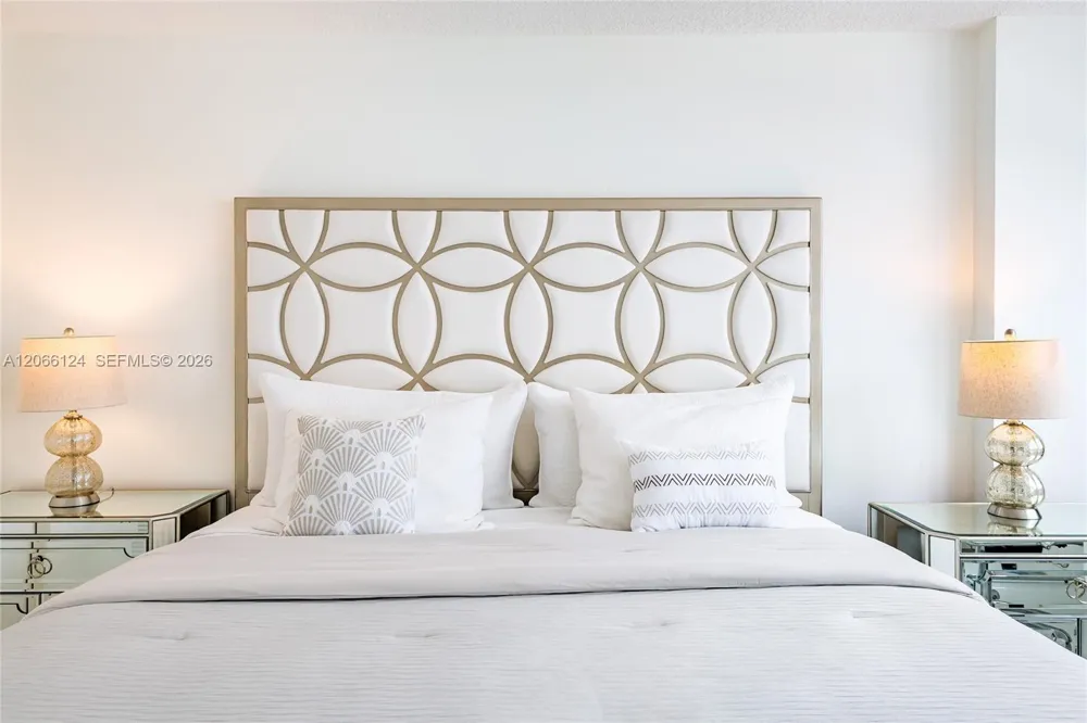 6917 Collins Ave #720 Miami Beach, FL 33141