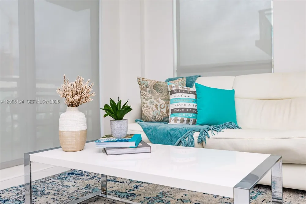 6917 Collins Ave #720 Miami Beach, FL 33141