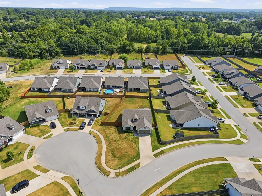 6700 S 20th Place Broken Arrow, OK 74011
