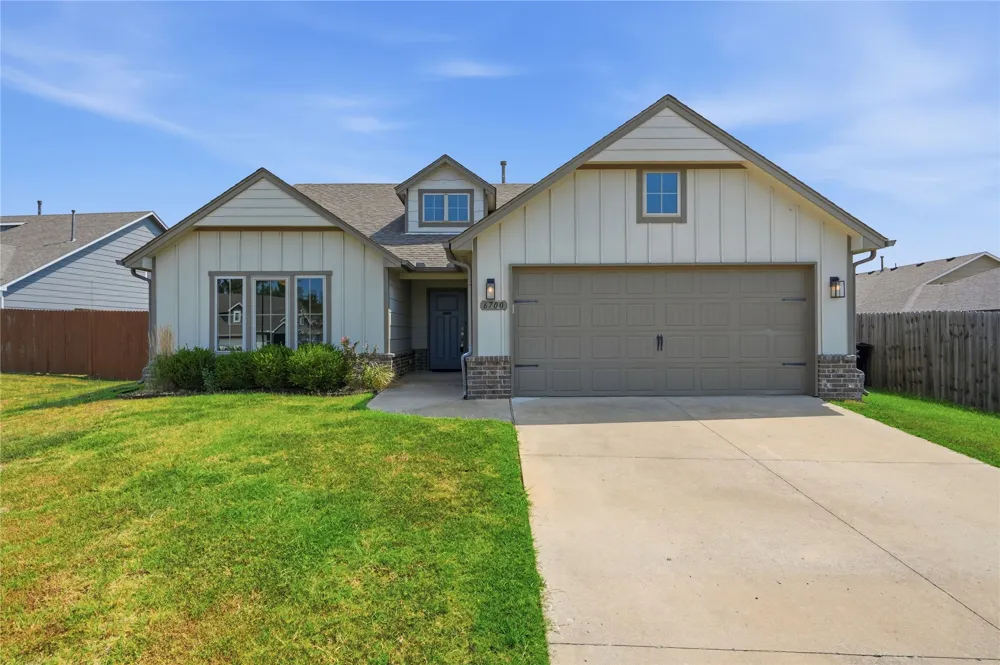 6700 S 20th Place Broken Arrow, OK 74011