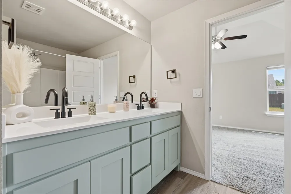 6700 S 20th Place Broken Arrow, OK 74011