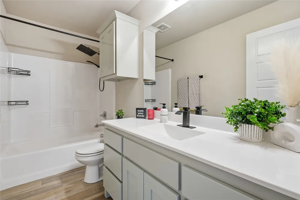 6700 S 20th Place Broken Arrow, OK 74011