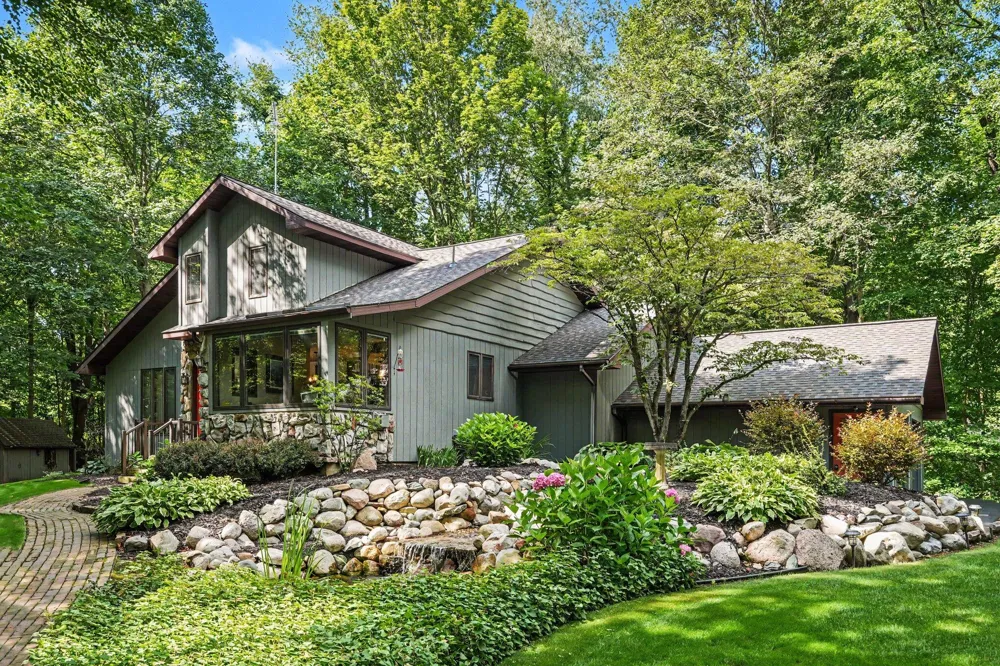 2913 Grange Road Oronoko Charter Township, MI 49103