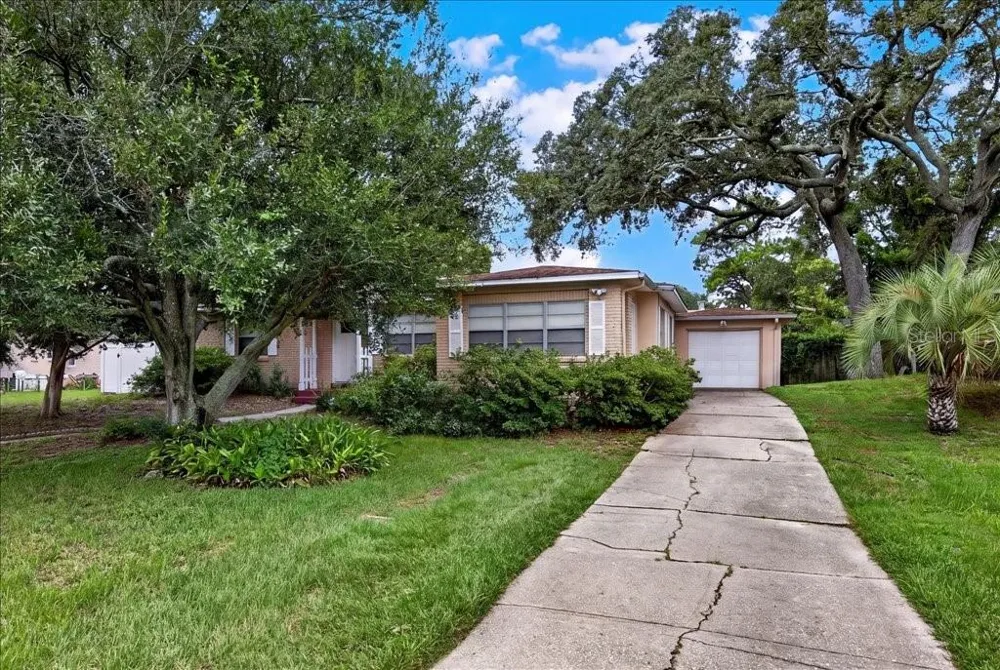 404 PINE ROAD Ormond Beach, FL 32176