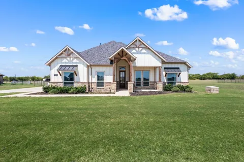 168 Tres Vista Drive