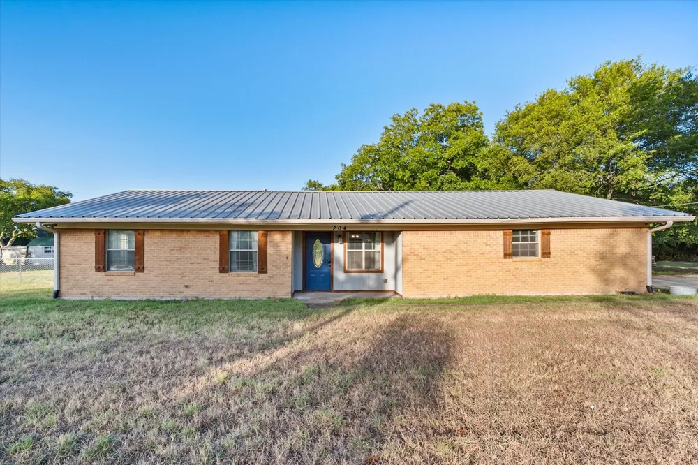 204 Fulton Street Rice, TX 75155