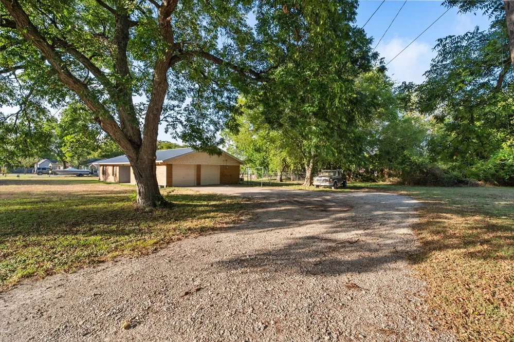 204 Fulton Street Rice, TX 75155